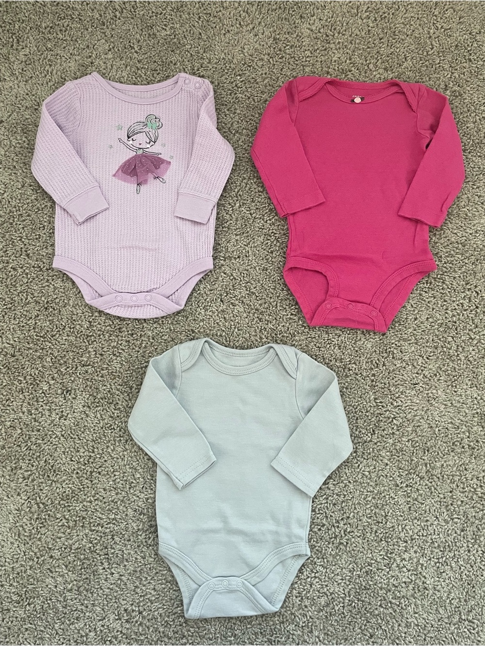 Assorted 3-6 months long sleeve body suits